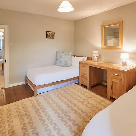Holiday home Host & - Bridge House