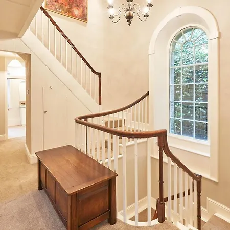 Host & - Bridge House *